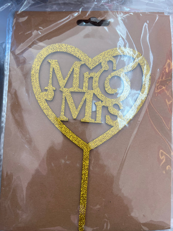 Gold Wooden Glitter Mr & Mrs Heart Topper