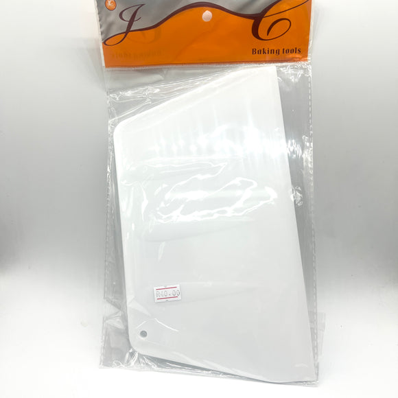 Plastic Cake Scraper 25cm