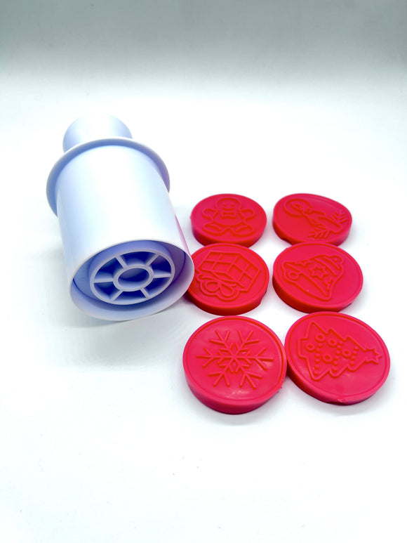 Christmas Round Plunger and 6pc Embosser
