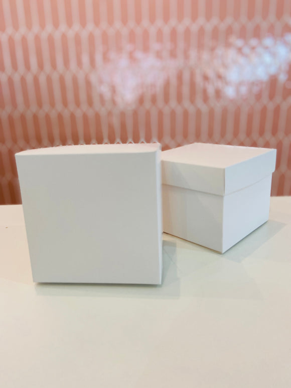 White Lid & Base Gift Box 120x120x95mm
